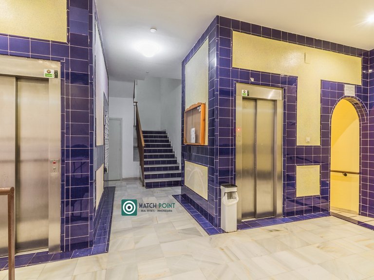FLAT WITH TERRACE IN AN ICONIC BEACHFRONT RESIDENTIAL COMPLEX 15