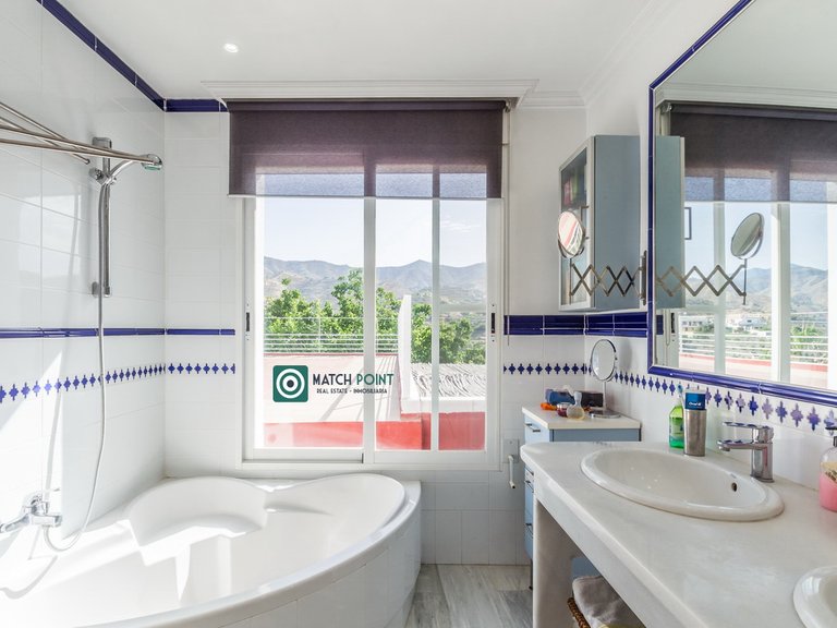 BEAUTIFUL HOUSE WITH VIEWS IN A TROPICAL FRUIT PLANTATION 75
