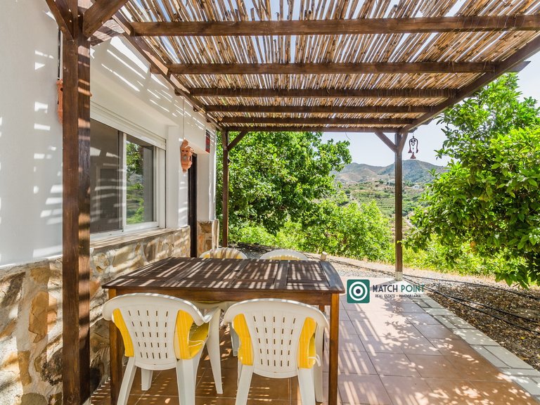 BEAUTIFUL HOUSE WITH VIEWS IN A TROPICAL FRUIT PLANTATION 87