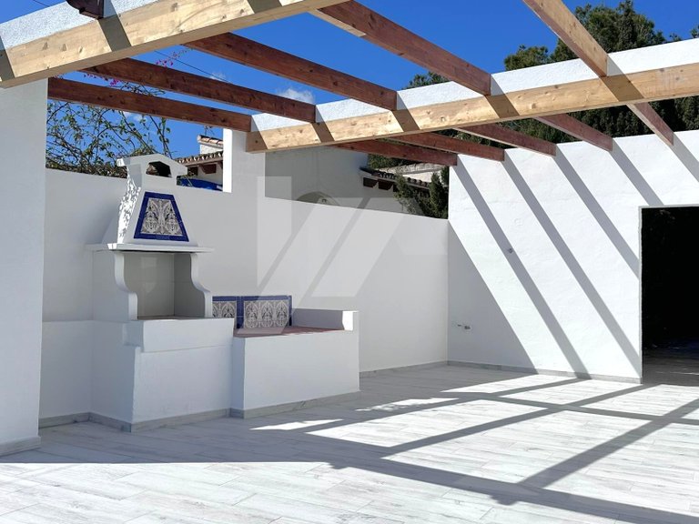 Detached Villa with sea views for sale in Moraira, Costa Blanca. 2