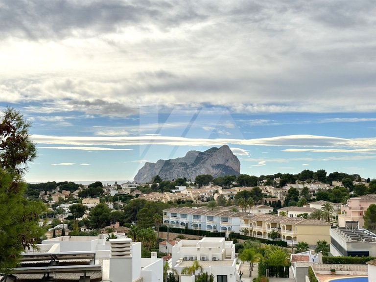 Villa with independent guest house for sale in Benissa with sea views, Costa Blanca. 1