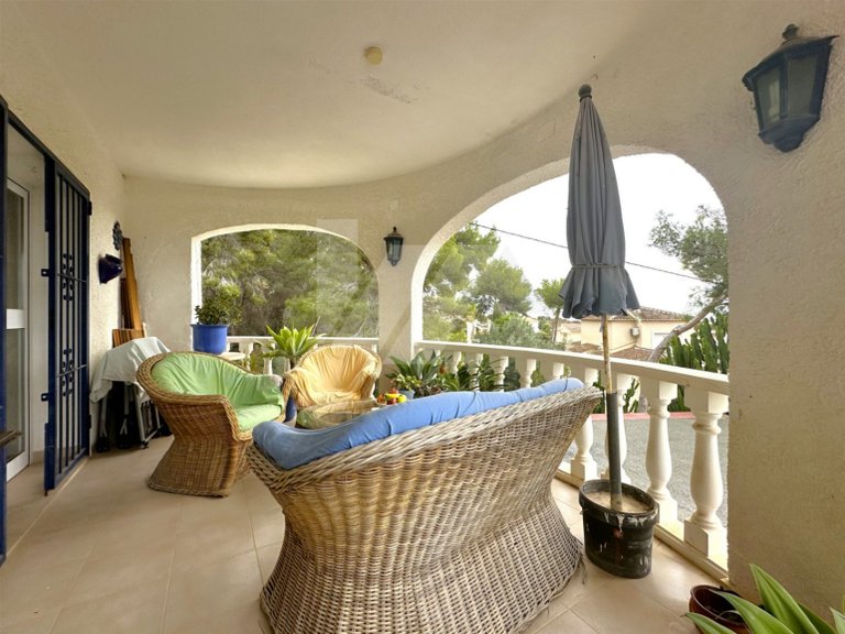 Villa with independent guest house for sale in Benissa with sea views, Costa Blanca. 3
