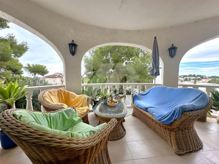Villa with independent guest house for sale in Benissa with sea views, Costa Blanca. 4