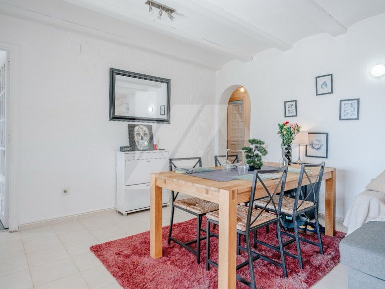 Charming Detached Villa with Private Pool in Arnella, Moraira 5