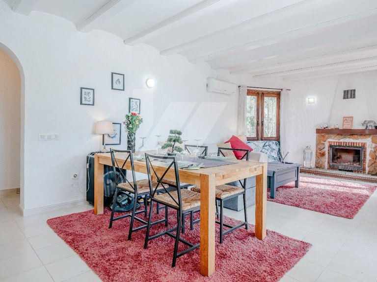 Charming Detached Villa with Private Pool in Arnella, Moraira 6