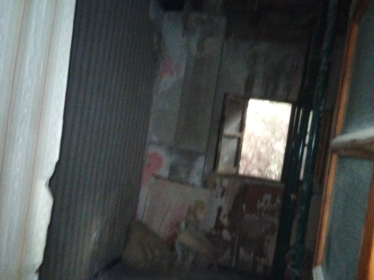 Casa para reformar o para derribar ubicada en Burjassot, valencia. 11
