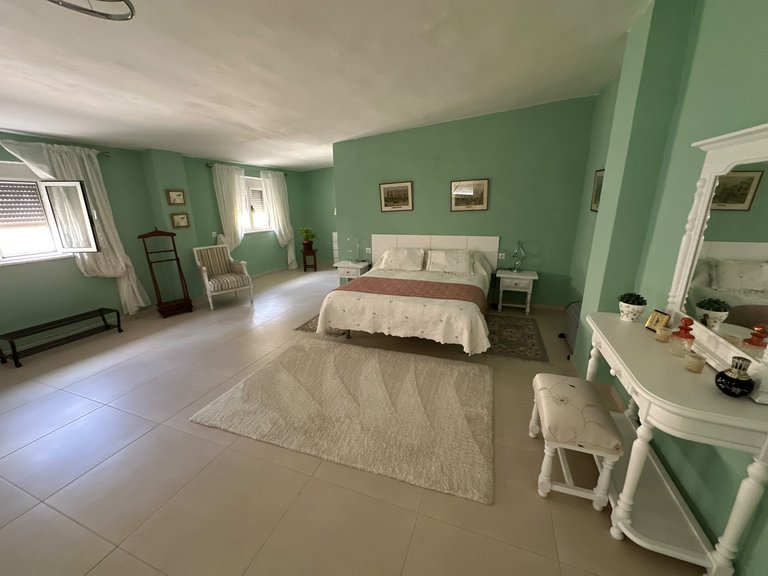 Orxeta, Costa Blanca: An Extraordinary Country Estate 18