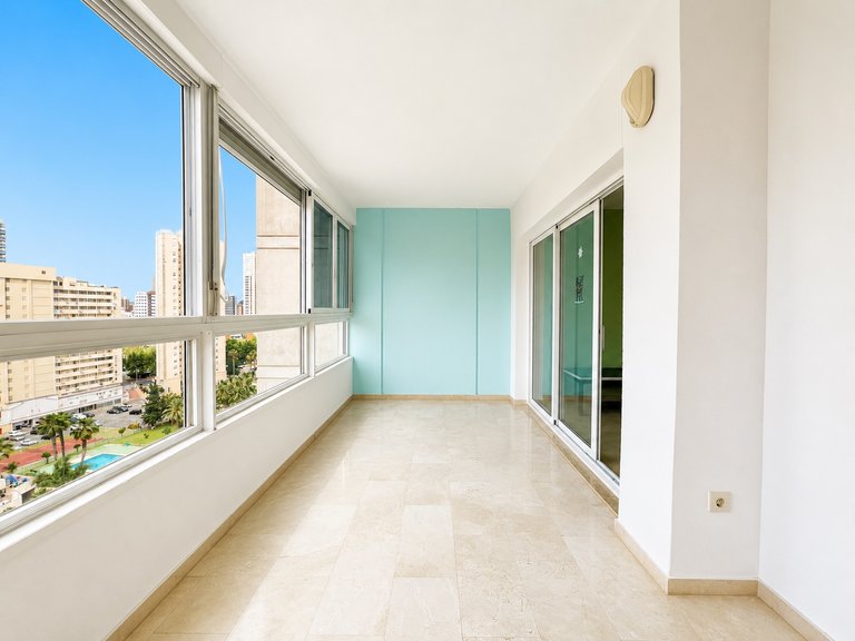 Exclusive apartment with large terrace, sea views and parking space in Gemelos 22 – Playa de Levante, Benidorm 4