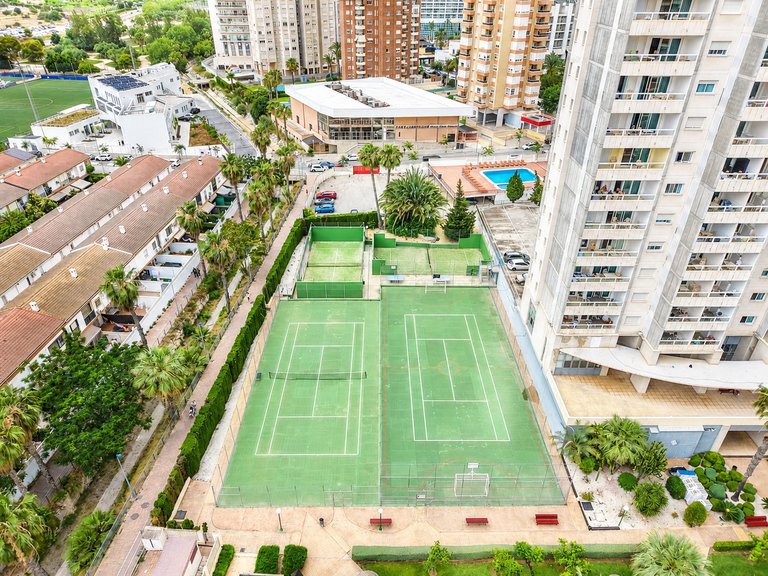Exclusive apartment with large terrace, sea views and parking space in Gemelos 22 – Playa de Levante, Benidorm 9