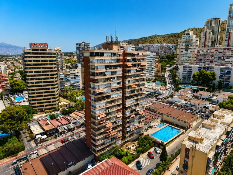 Penthouse with sea Views, Swimming Pool, Parking & Prime Location in the Flat Area of Rincón de Loix 1