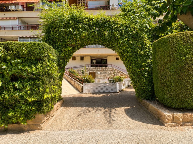 Penthouse with sea Views, Swimming Pool, Parking & Prime Location in the Flat Area of Rincón de Loix 16