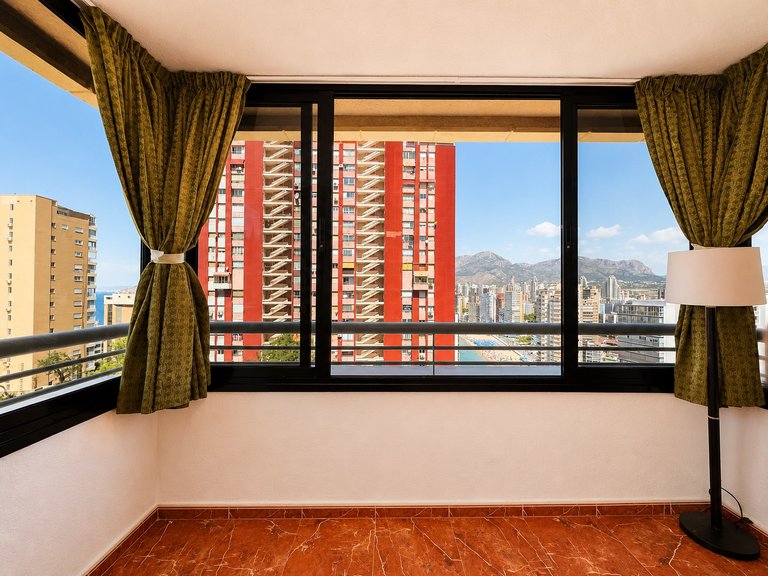 Apartment with sea views, parking space and pool in Torre Dos Calas – Benidorm 5