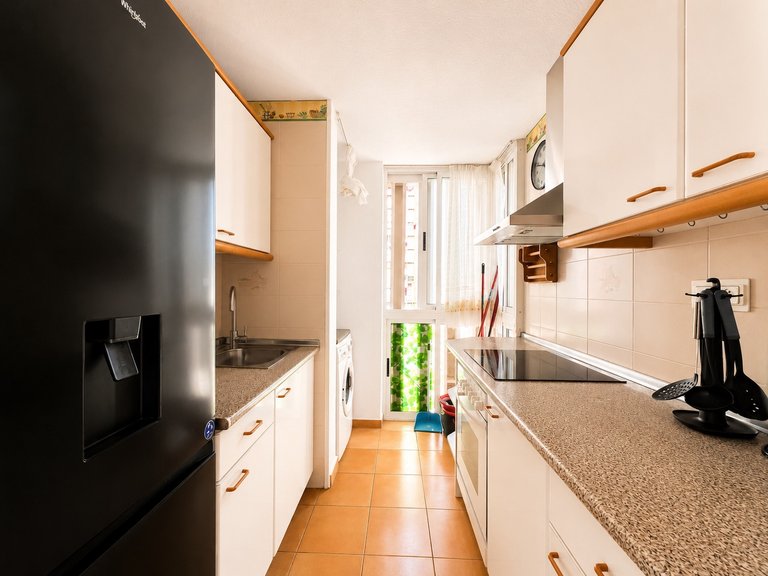 Apartment with sea views, parking space and pool in Torre Dos Calas – Benidorm 7