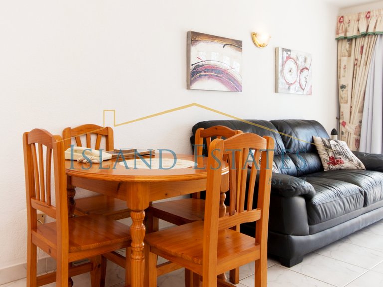 One-Bedroom Ocean View Apartment in 4 Star Hotel 9