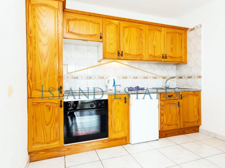 One-Bedroom Ocean View Apartment in 4 Star Hotel 11