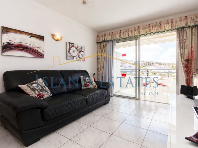 One-Bedroom Ocean View Apartment in 4 Star Hotel 4