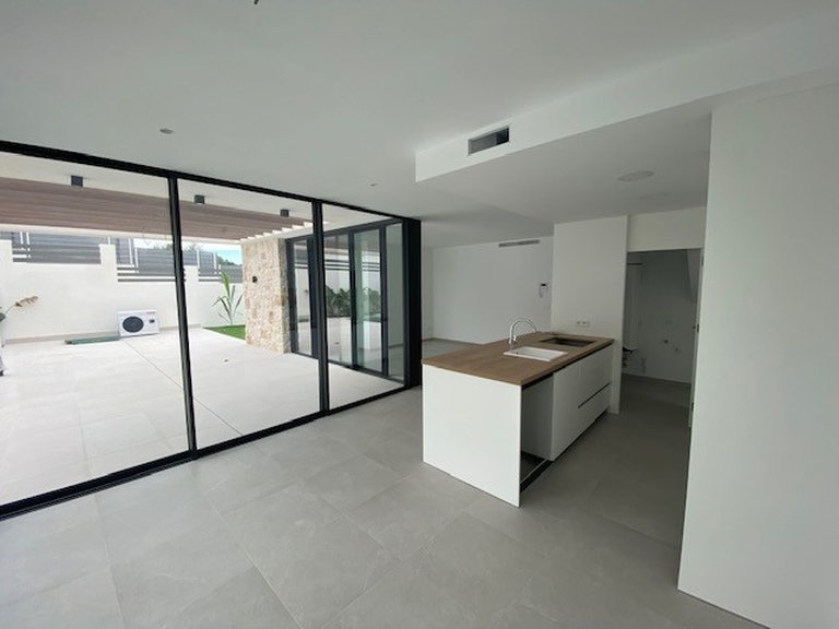 Villa for Sale in Lomas de Cabo Roig,Alicante 10