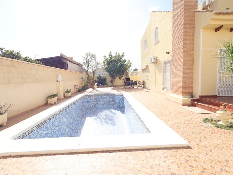 Villa for Sale in Playa Flamenca,Alicante 25