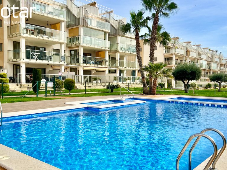 Apartment for Sale in Los Dolses - Villamartín,Alicante 1