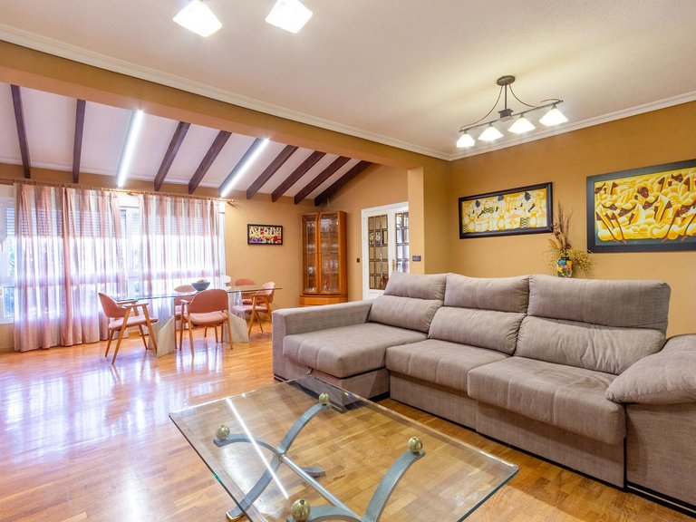 Villa for Sale in Los Balcones,Alicante 2