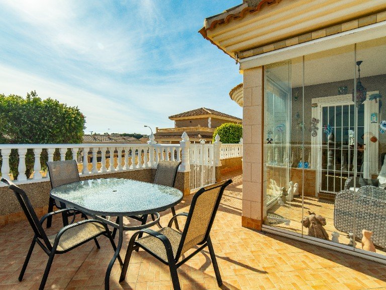 Villa for Sale in Los Altos,Alicante 2