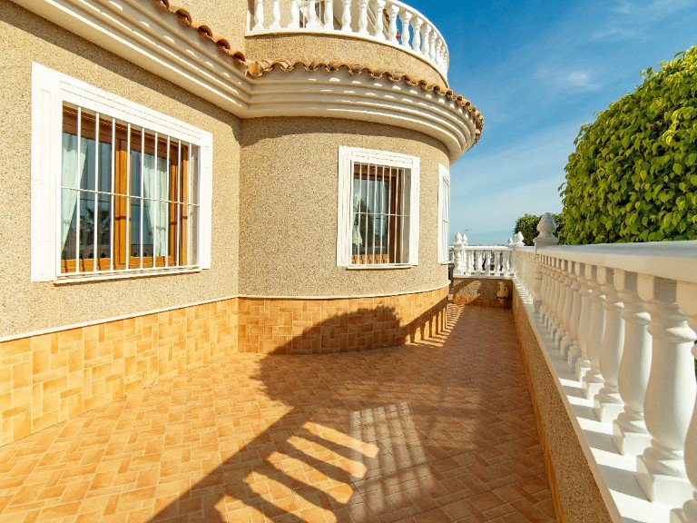 Villa for Sale in Los Altos,Alicante 4