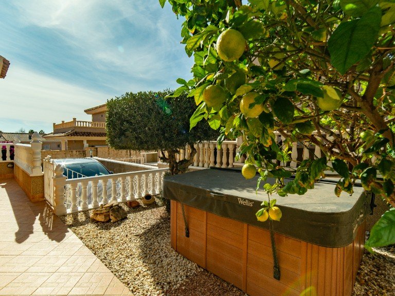 Villa for Sale in Los Altos,Alicante 3