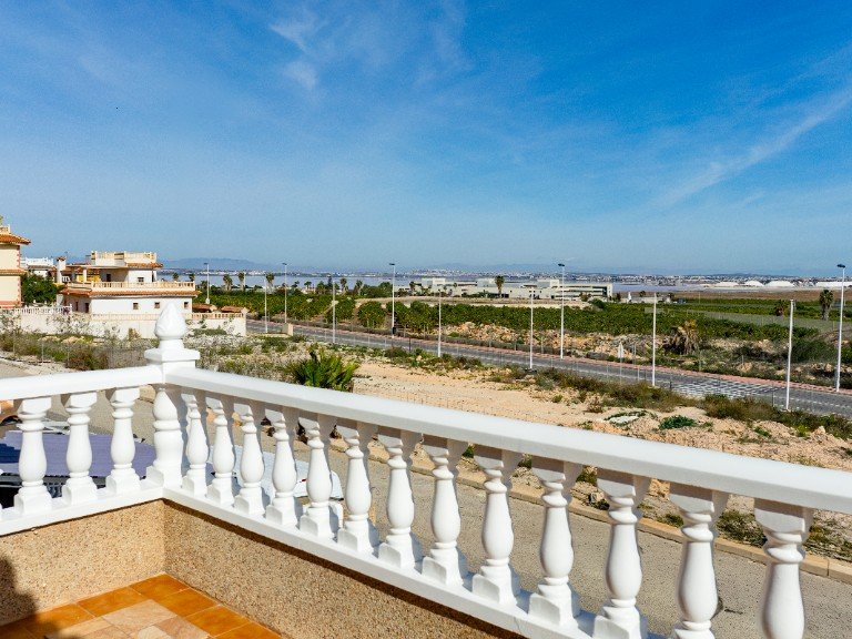 Villa for Sale in Los Altos,Alicante 18