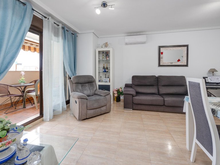 Apartment for Sale in Torrevieja Centro,Alicante 3