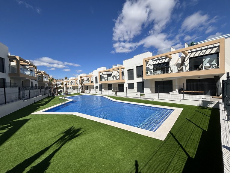 Apartment for Sale in Villamartín,Alicante 27