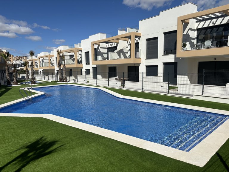 Apartment for Sale in Villamartín,Alicante 1