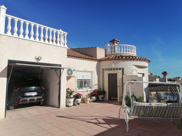 Villa for Sale in San Miguel de Salinas,Alicante 2