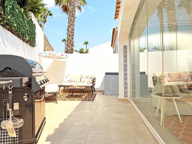 Villa for Sale in Villamartín,Alicante 5