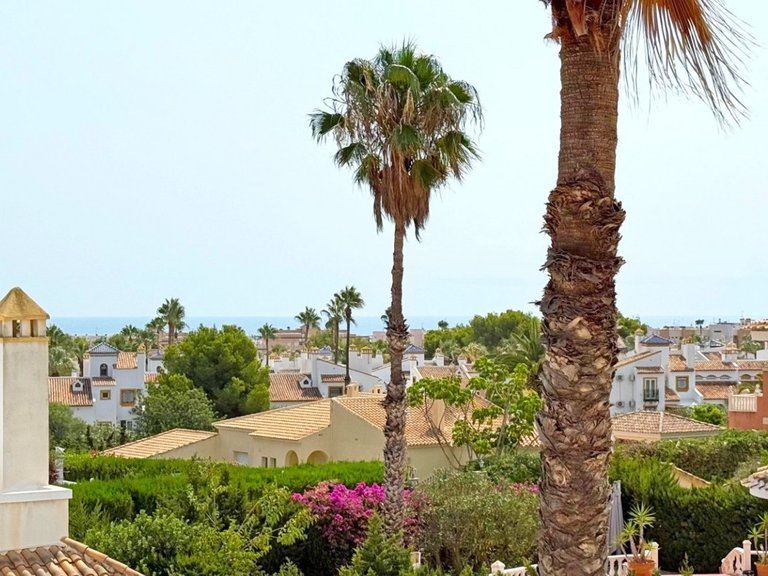 Villa for Sale in Villamartín,Alicante 26