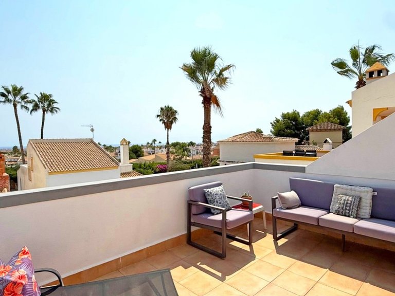 Villa for Sale in Villamartín,Alicante 25