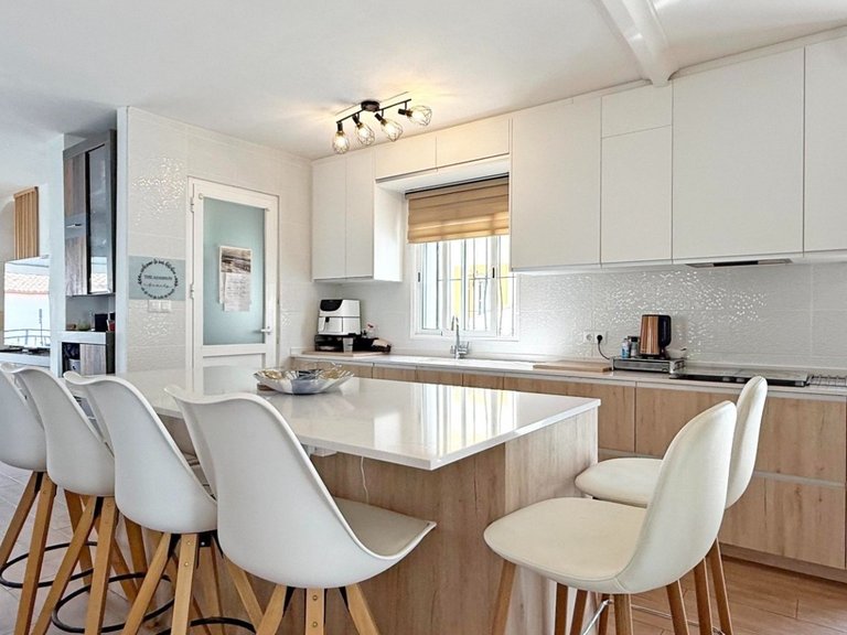 Villa for Sale in Villamartín,Alicante 12