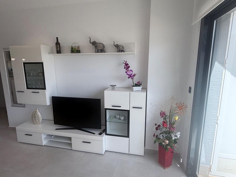 Apartment for Sale in Oasis Beach - El Raso,Alicante 4