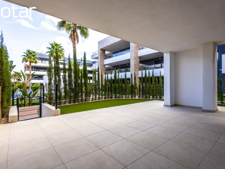 Apartment for Sale in Flamenca Village - Playa Flamenca,Alicante 1