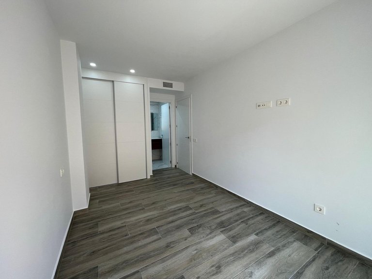 Apartment for Sale in Torrevieja Centro,Alicante 12