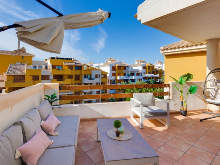 Apartment for Sale in Residencial Recoleta - Punta Prima,Alicante 2