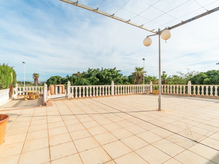 Villa for Sale in Los Altos,Alicante 1