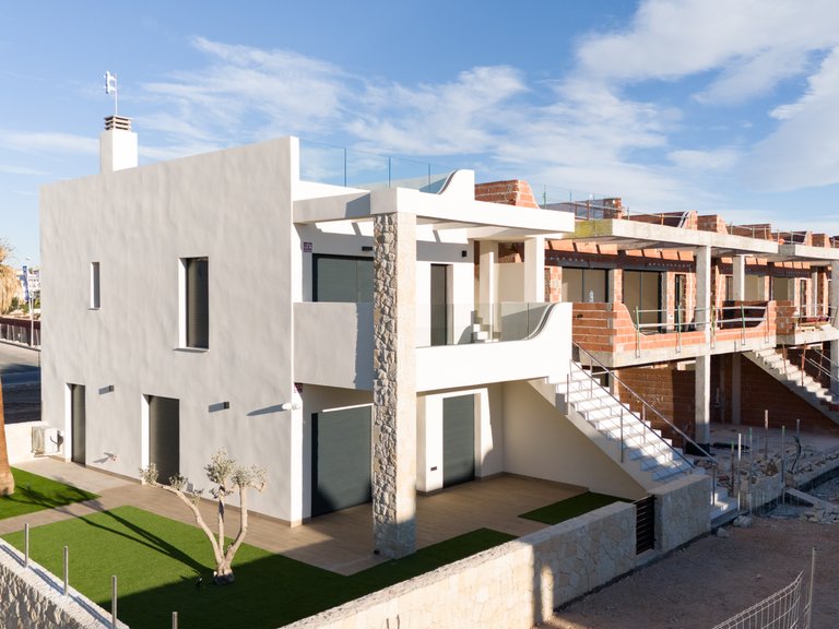 Apartment for Sale in Residencial Thiar Village Premium - ground floor,Alicante 3