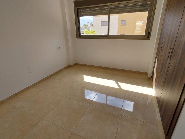 Apartment for Sale in Villamartín Gardens I,Alicante 11