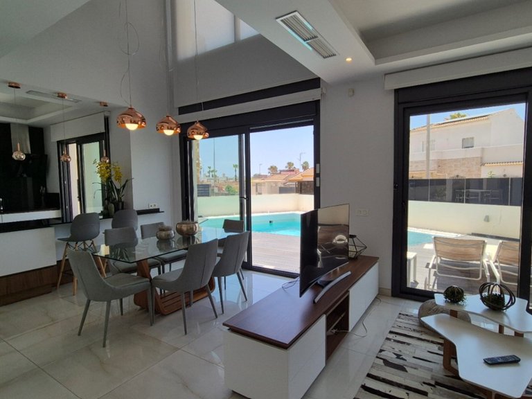 Villa for Sale in Torre del Moro,Alicante 4