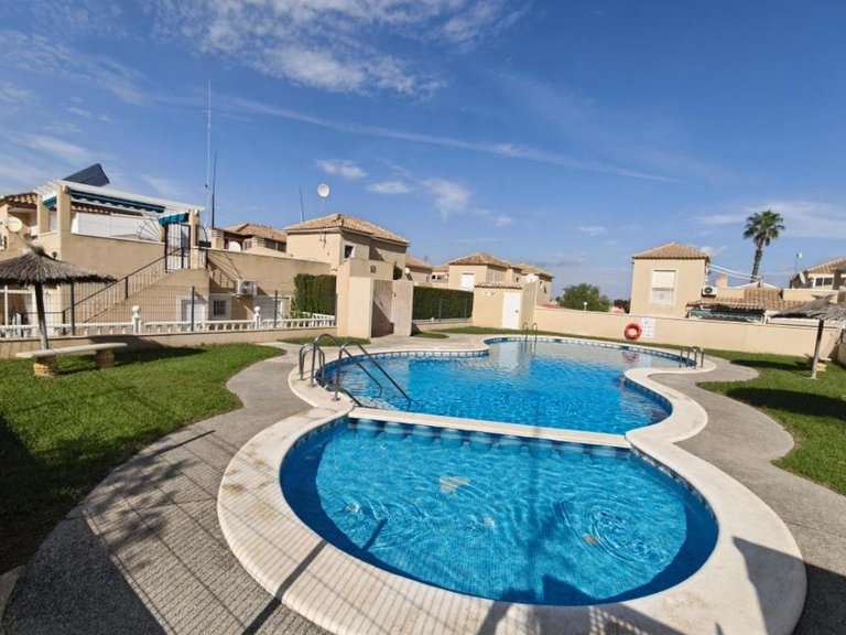 Apartment for Sale in Residencial Lago Sol - Los Balcones,Alicante 21
