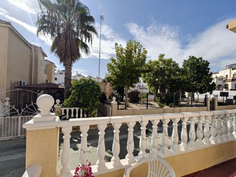 Apartment for Sale in Residencial Lago Sol - Los Balcones,Alicante 18