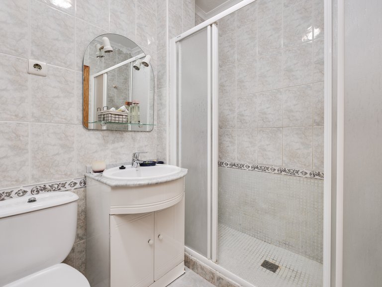 Apartment for Sale in Torrevieja Centro,Alicante 12
