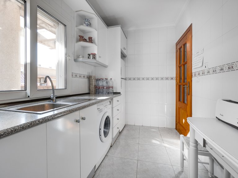 Apartment for Sale in Torrevieja Centro,Alicante 6