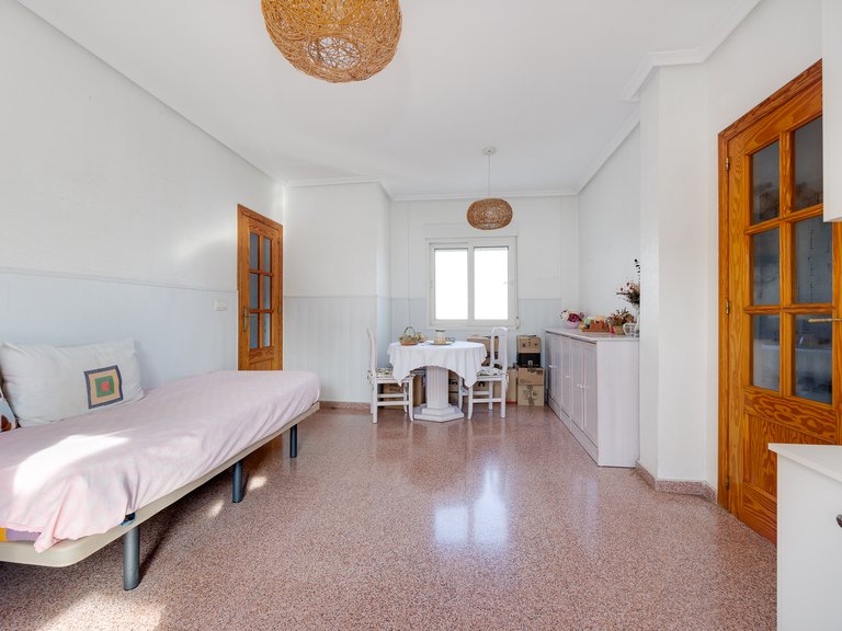 Apartment for Sale in Torrevieja Centro,Alicante 20