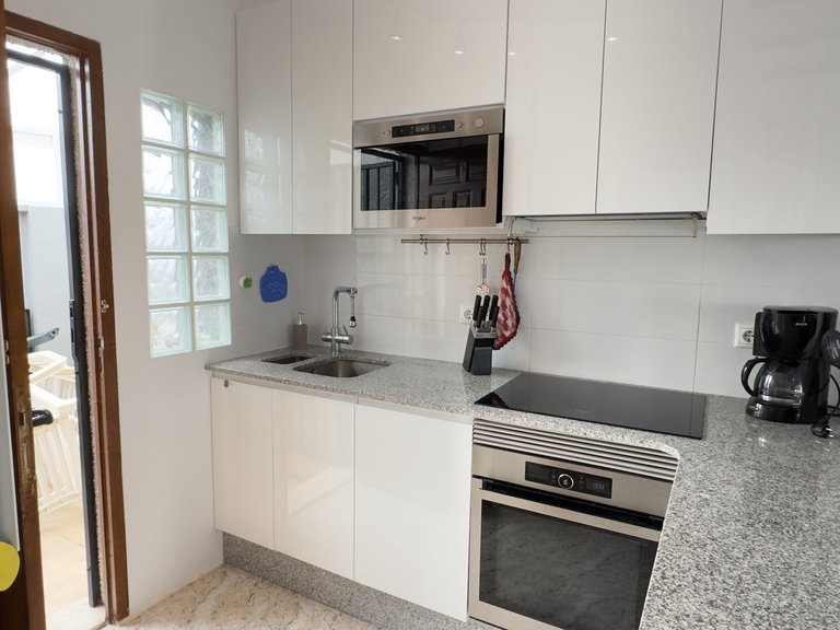 Apartment for Sale in Rosaleda,Alicante 10